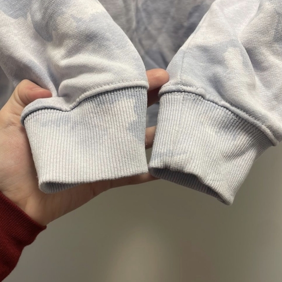 LazyPants Crewneck in Blue Cloud - Picture 3 of 8